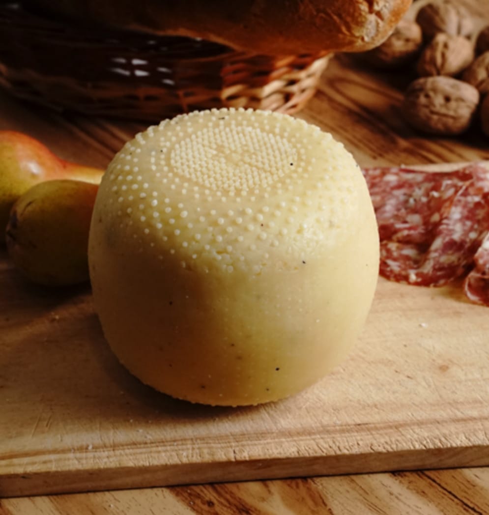 Caciotta al Tartufo